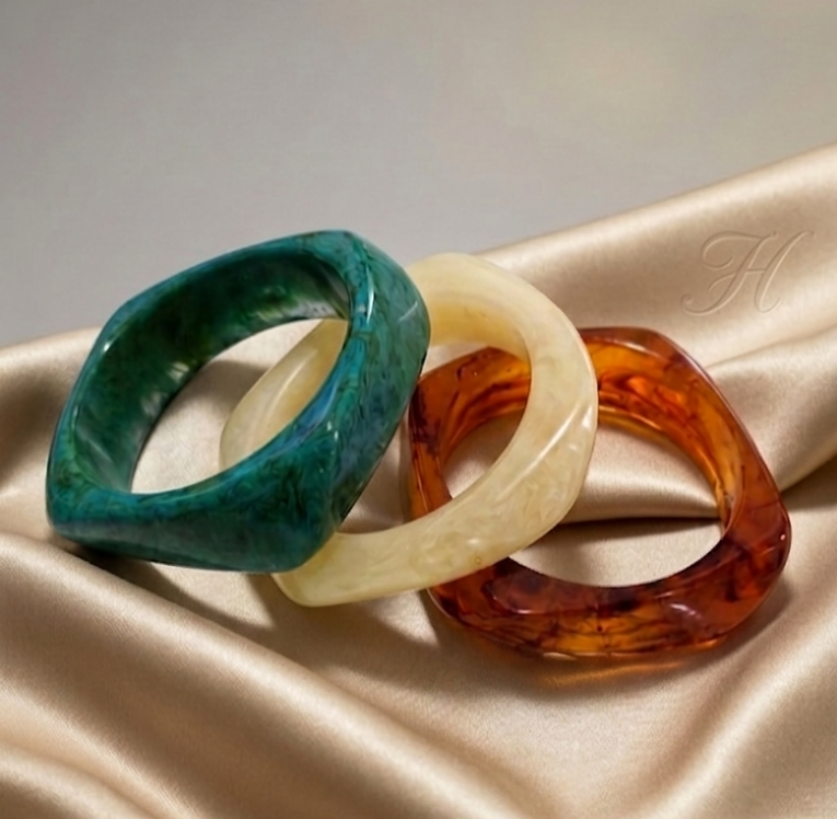 Poolside Chill Editorial Resin Bangle Set